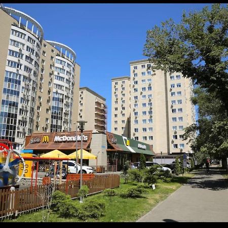 Студия New York В Самом Центре Города Διαμέρισμα Αλμάτι Εξωτερικό φωτογραφία